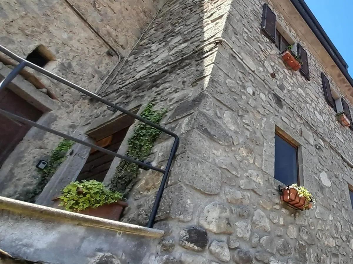 Appartement La Tana Del Riccio à Abbadia San Salvator Italie